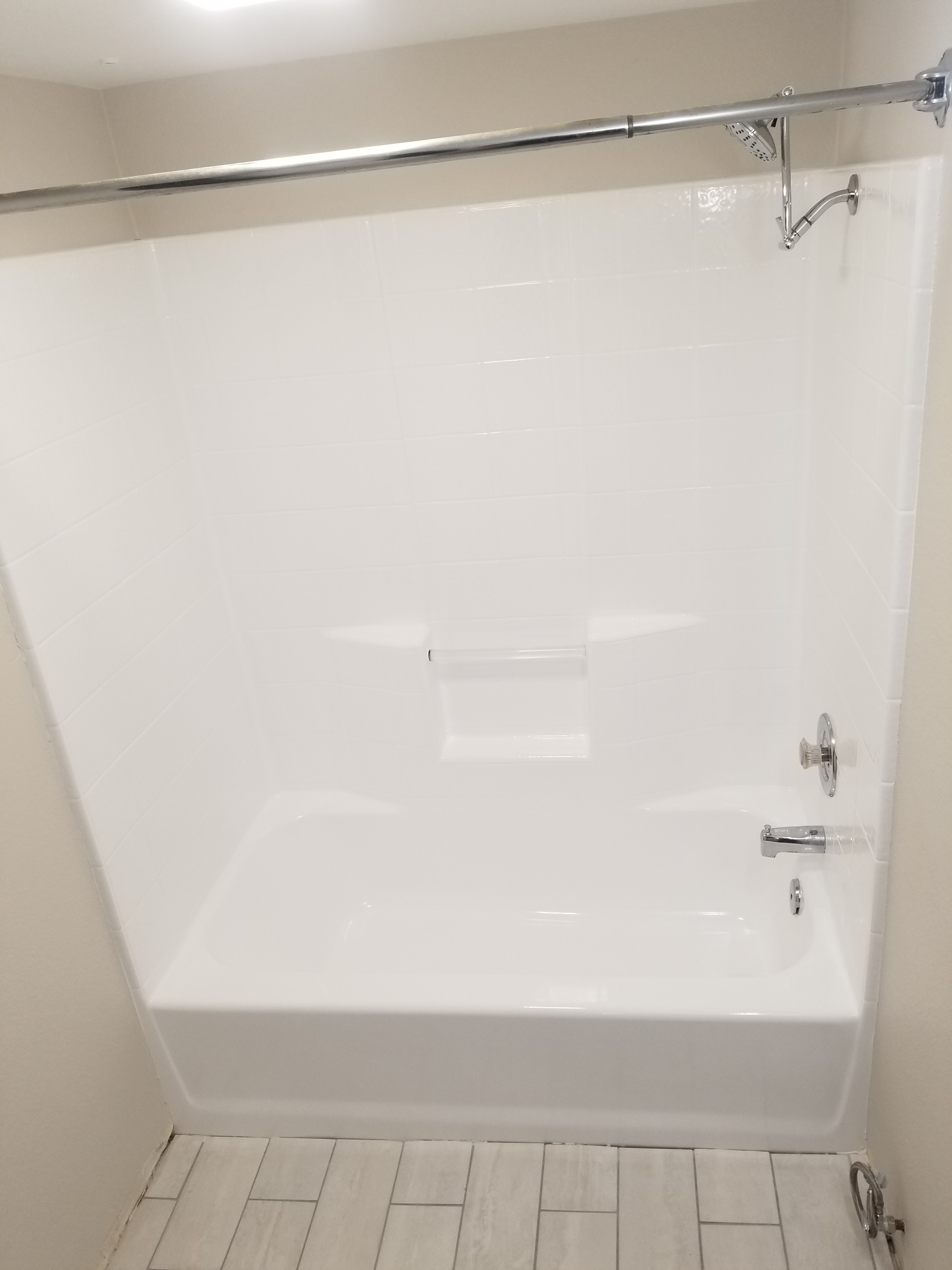 Should I Refinish or Replace My Bathtub