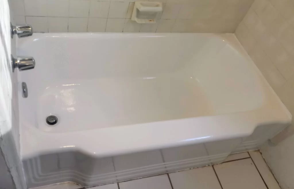 How Long Does Bathtub Refinishing Take