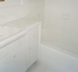 Bathtub Refinishing in Orange County CA for a Cleaner Bathroom Without Full Replacement