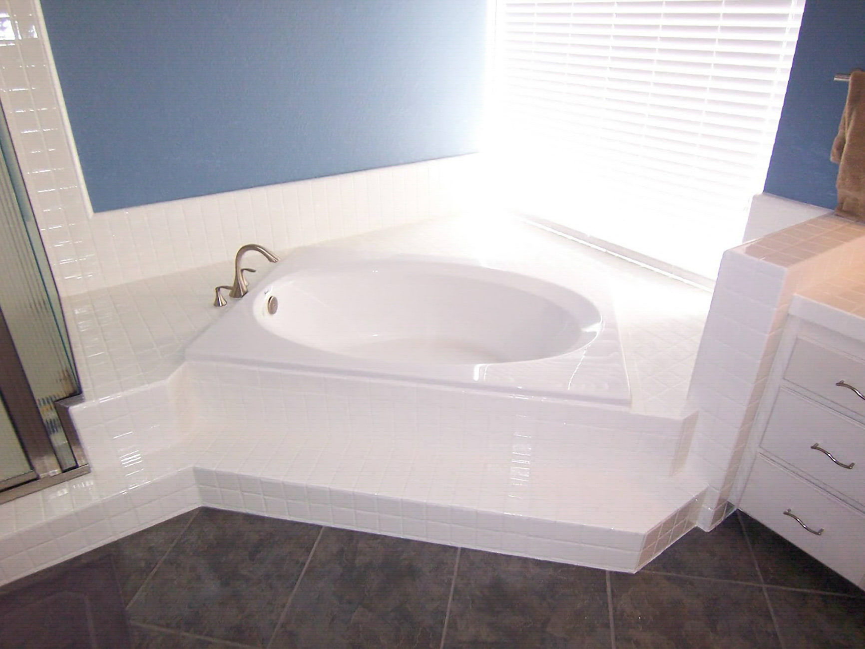 24hour Bath bathroom surface refinishing in a Pasadena period home