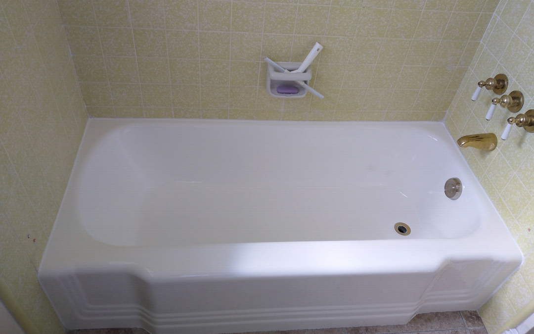 Should You Refinish Your Bathtub Before Selling
